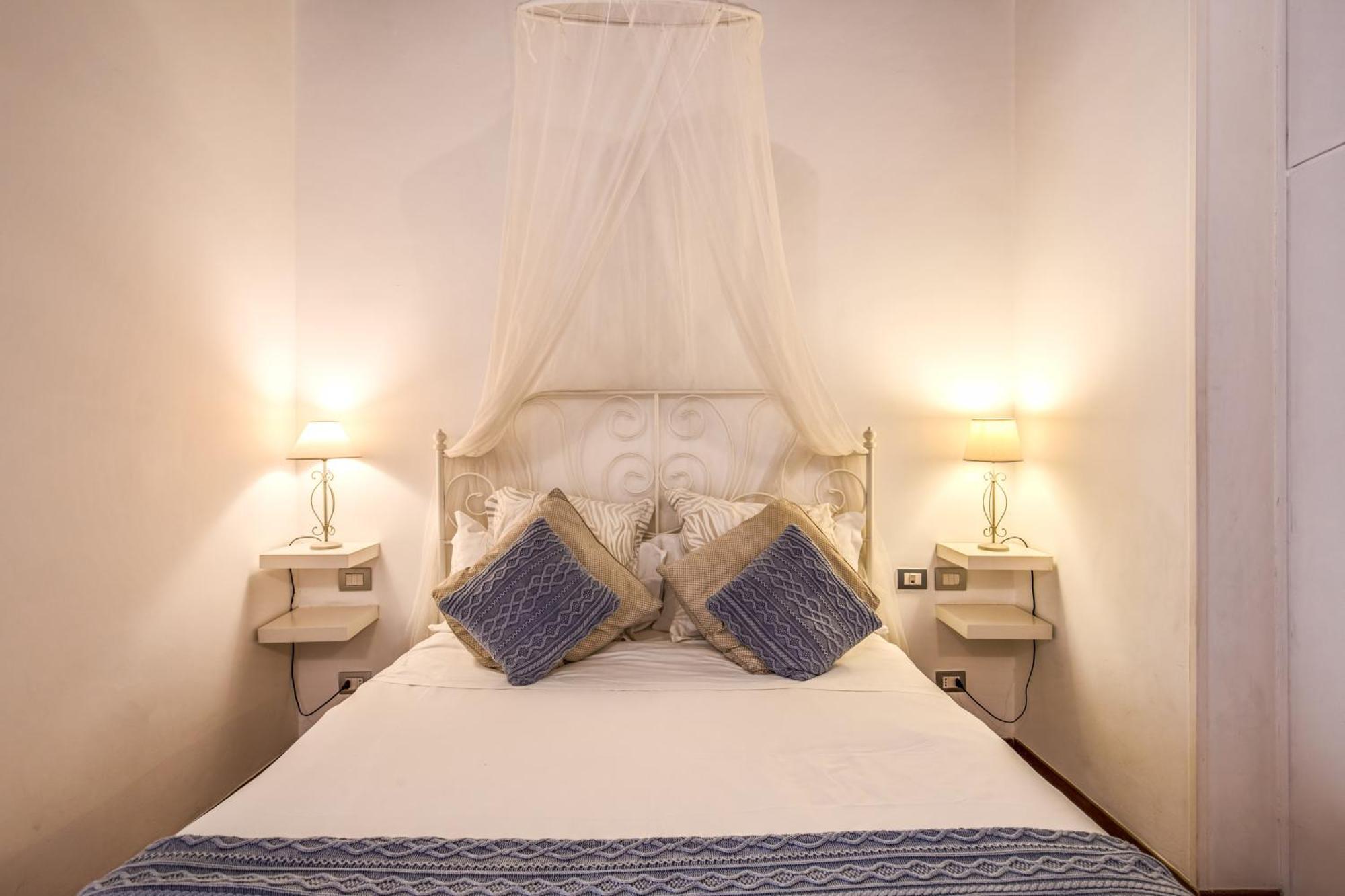 Elegant Apartment Behind The Colosseum โรม ภายนอก รูปภาพ