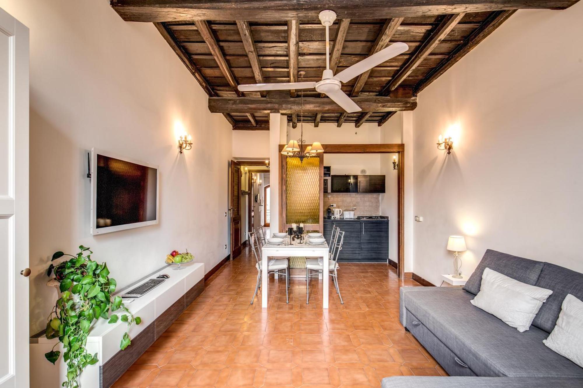 Elegant Apartment Behind The Colosseum โรม ภายนอก รูปภาพ