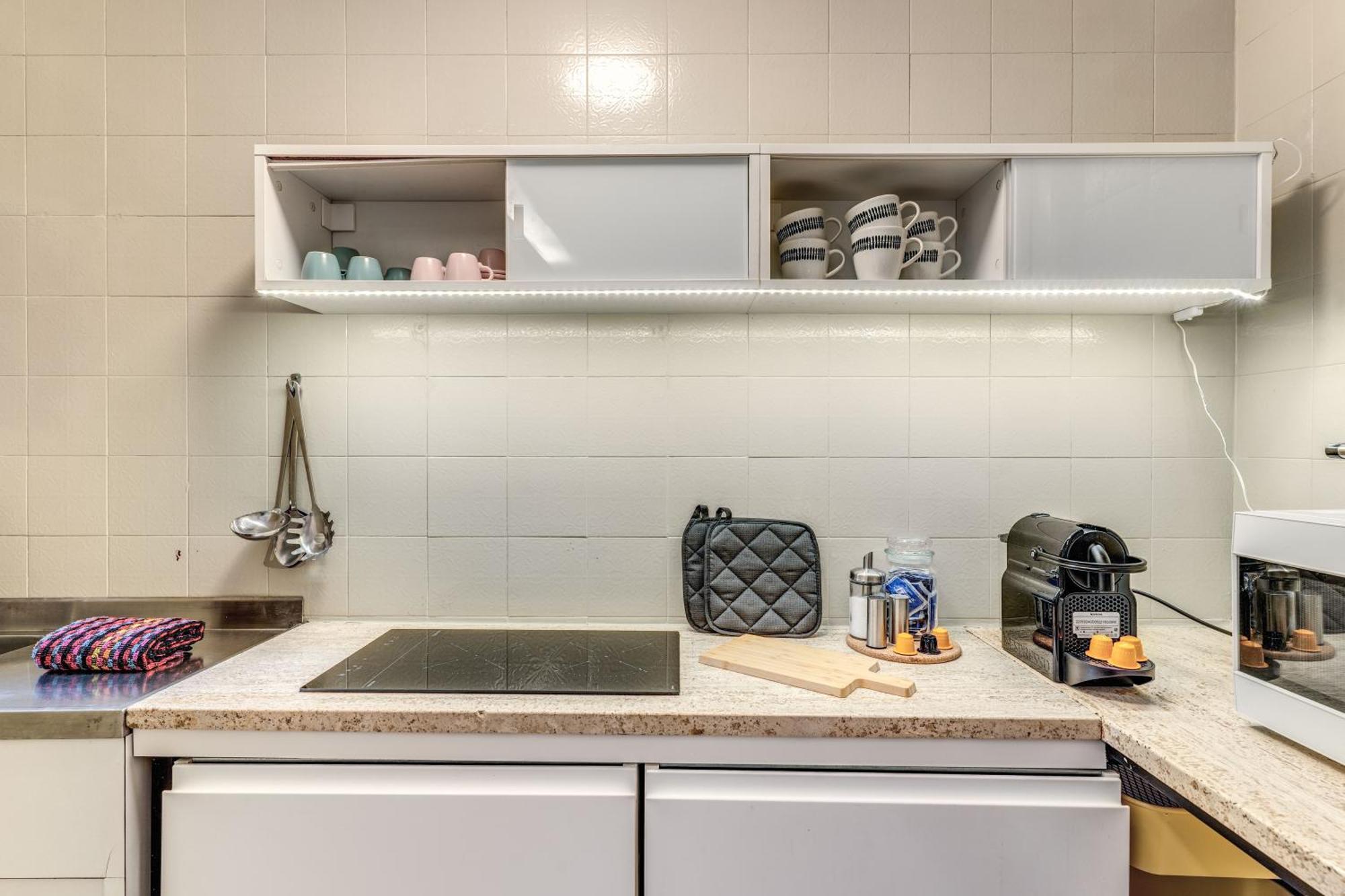 Elegant Apartment Behind The Colosseum โรม ภายนอก รูปภาพ