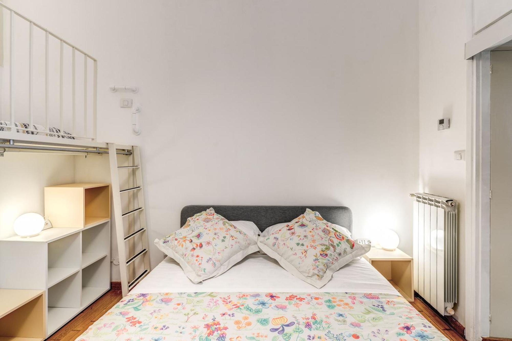 Elegant Apartment Behind The Colosseum โรม ภายนอก รูปภาพ