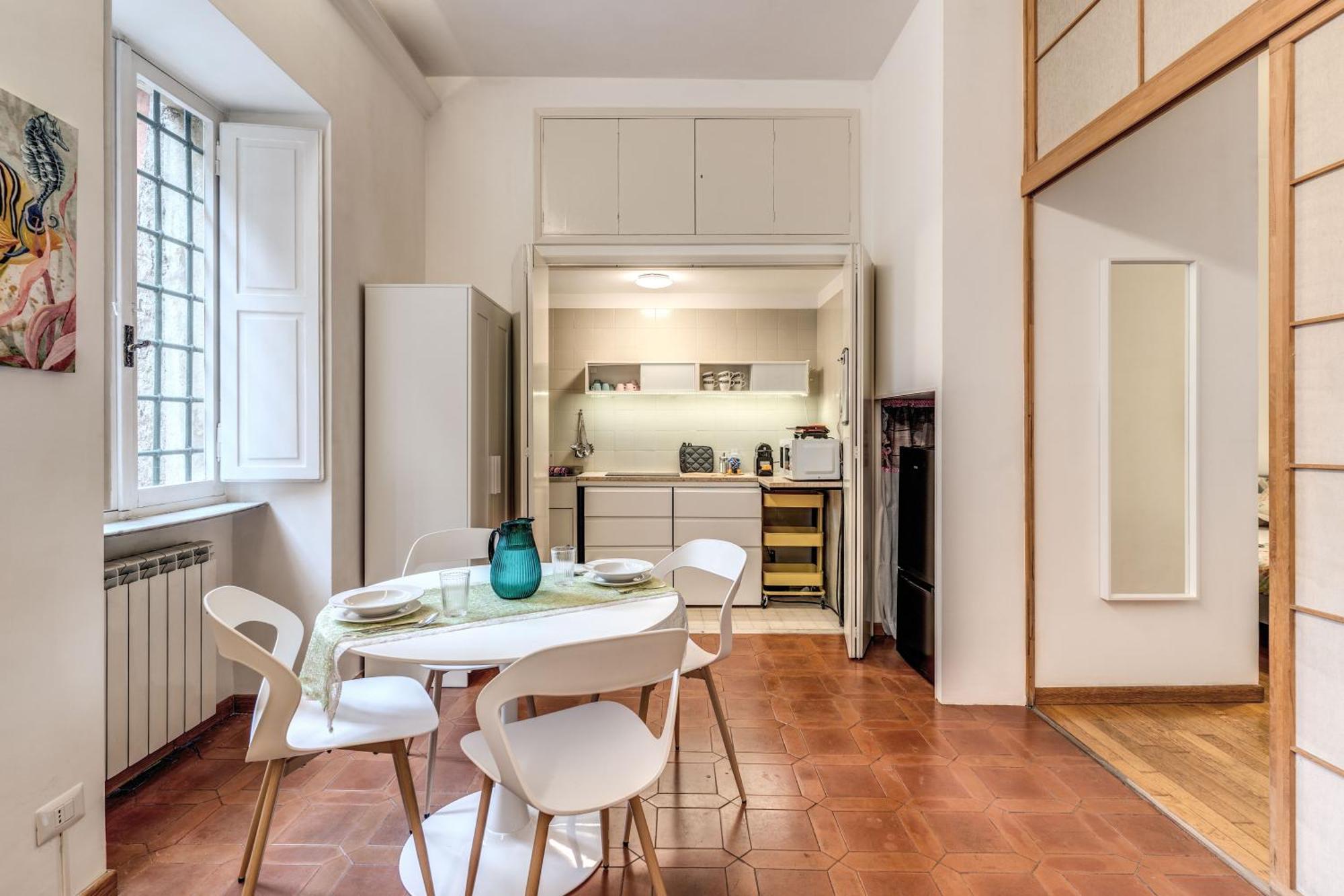 Elegant Apartment Behind The Colosseum โรม ภายนอก รูปภาพ