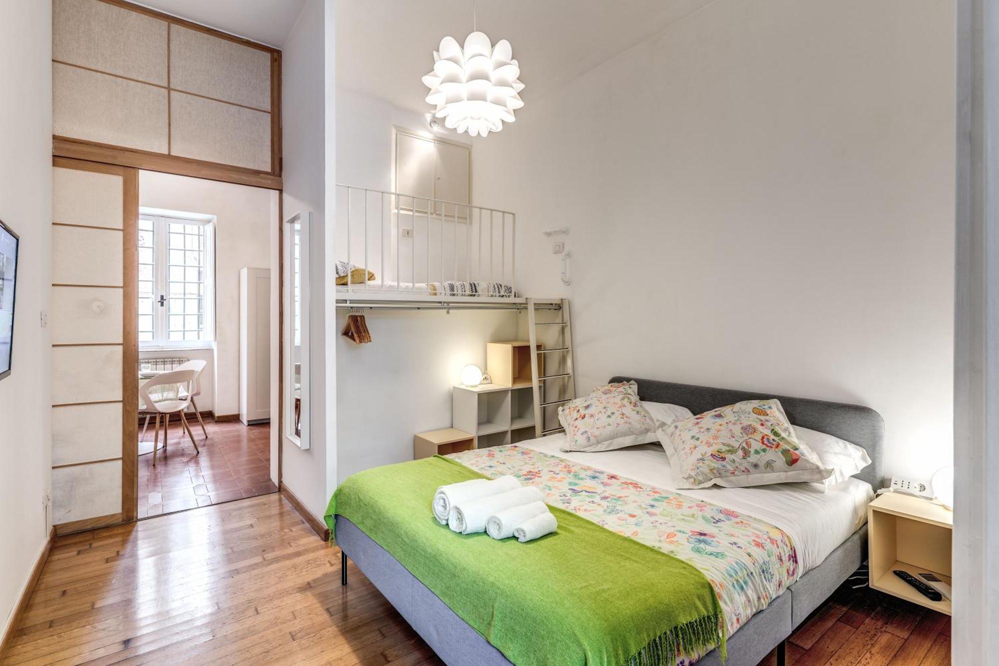 Elegant Apartment Behind The Colosseum โรม ภายนอก รูปภาพ