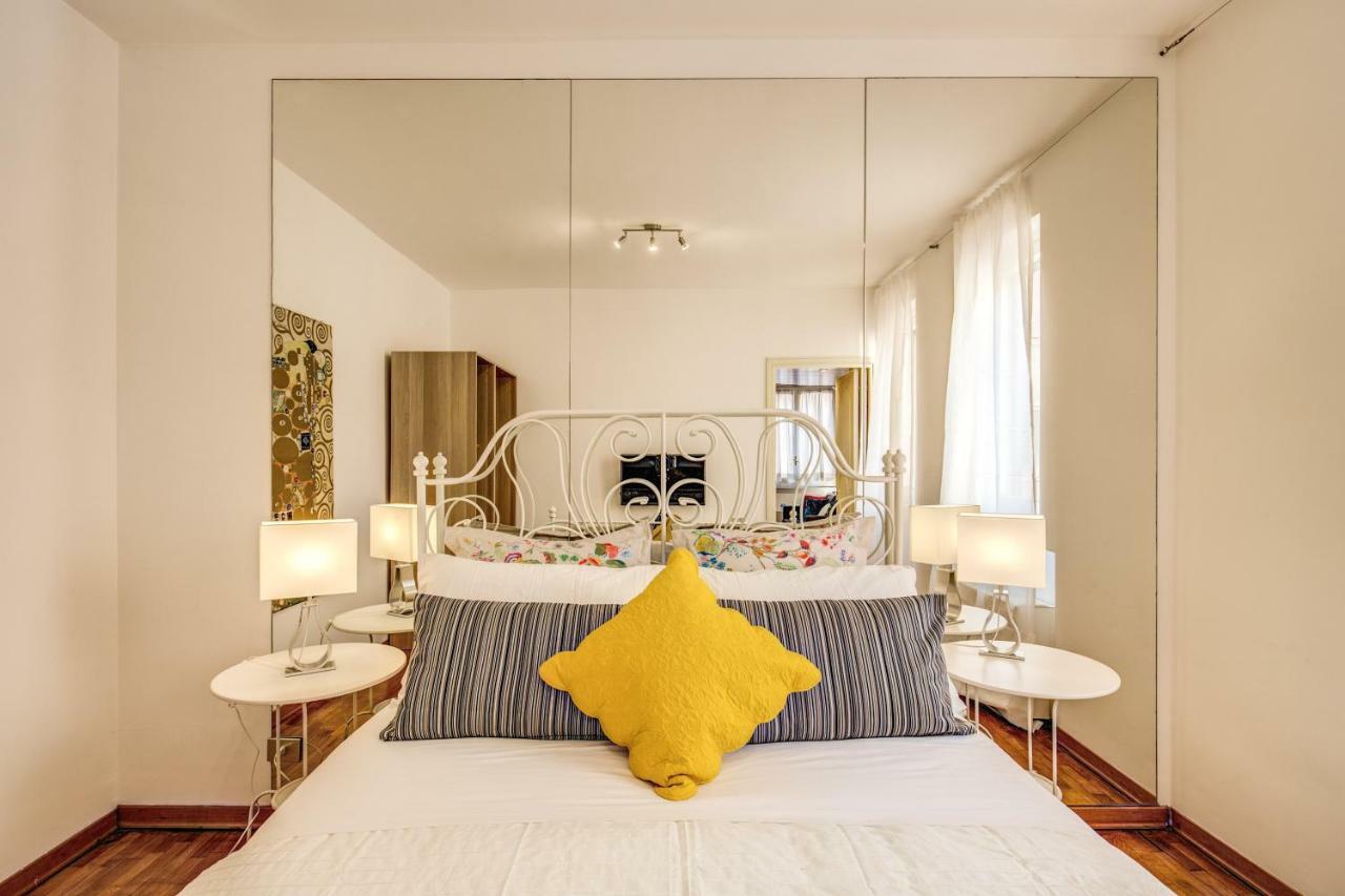 Elegant Apartment Behind The Colosseum โรม ภายนอก รูปภาพ