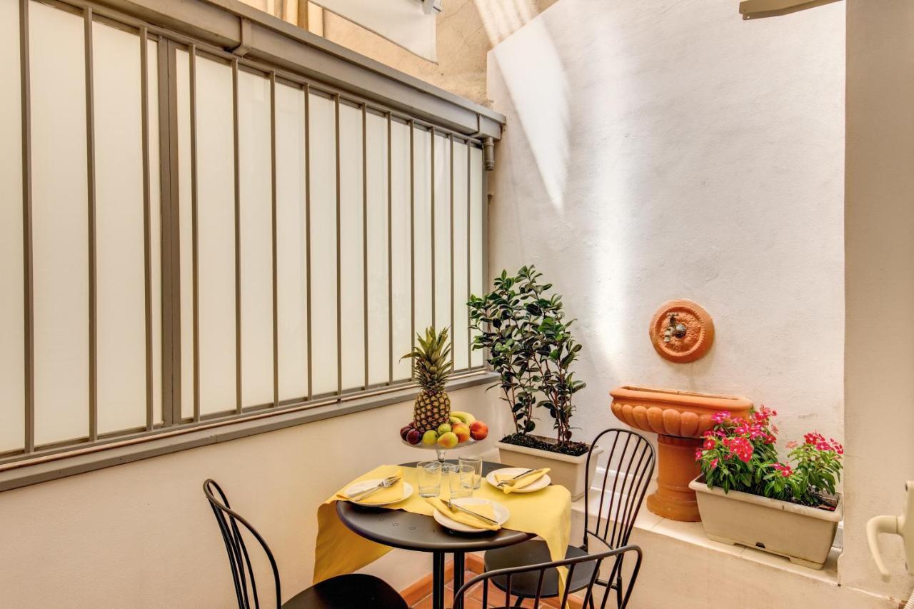 Elegant Apartment Behind The Colosseum โรม ห้อง รูปภาพ